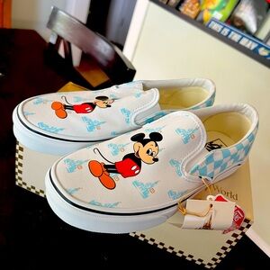 Vans classic slip on Mickey Disney 50th size 8 9.5 new in box!